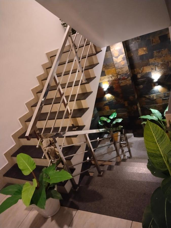 Metro Residency Hotel Kochi Eksteriør billede