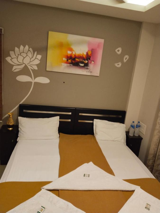 Metro Residency Hotel Kochi Eksteriør billede