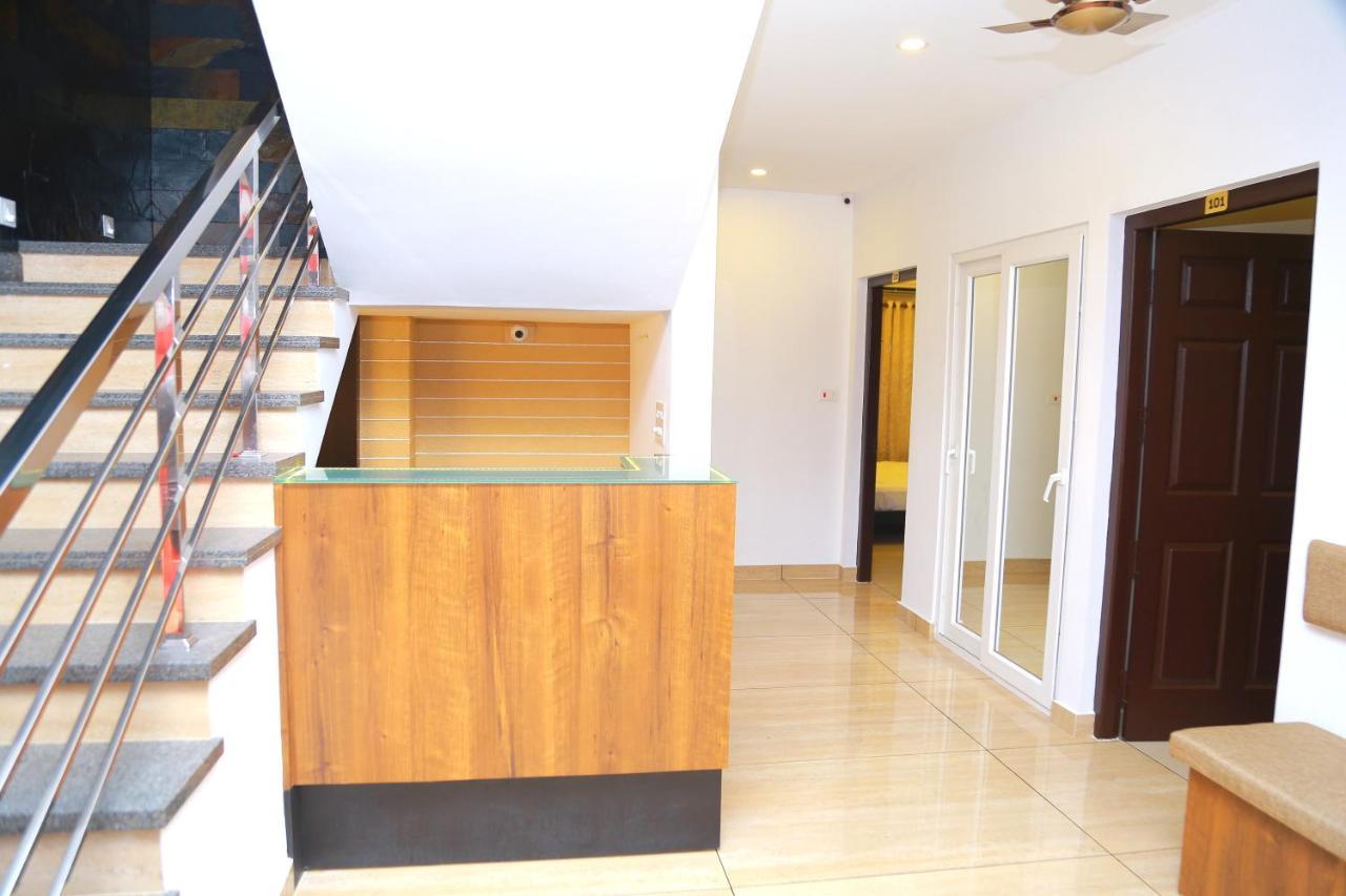 Metro Residency Hotel Kochi Eksteriør billede