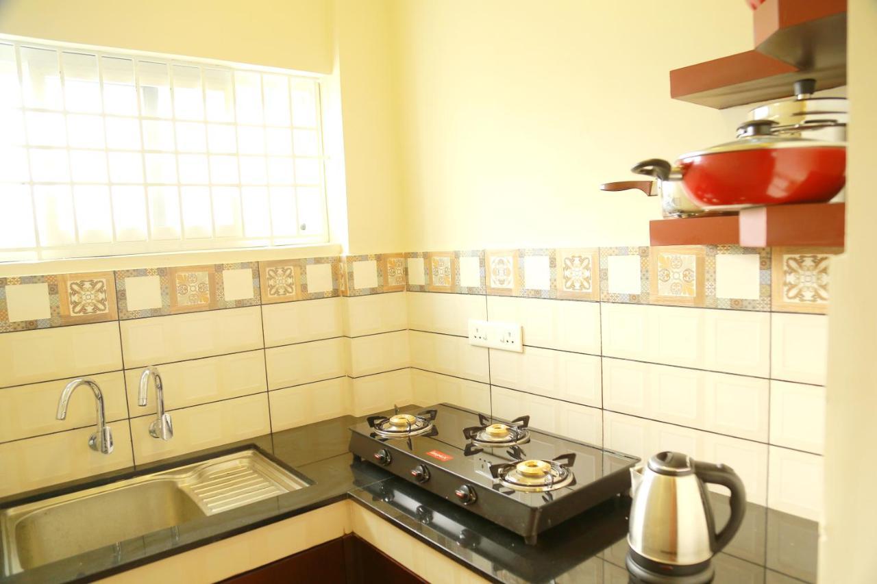 Metro Residency Hotel Kochi Eksteriør billede